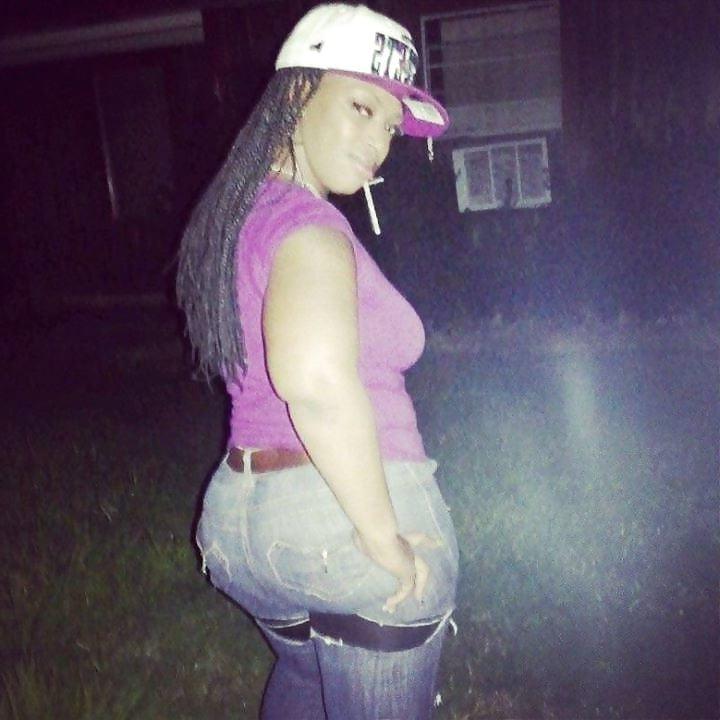 25P Unknown Curvy Black Women 25