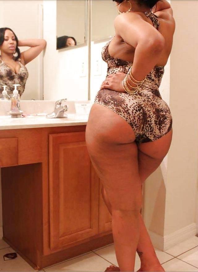 25P Unknown Curvy Black Women 25