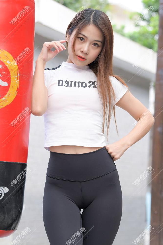 25P Chinese Camel Toes