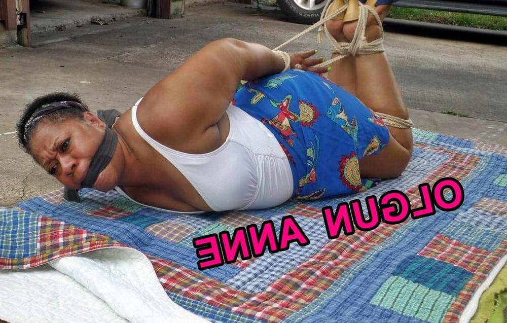 15P Olgun dolgun anne mature mom legs bacaklar wife evli kadin