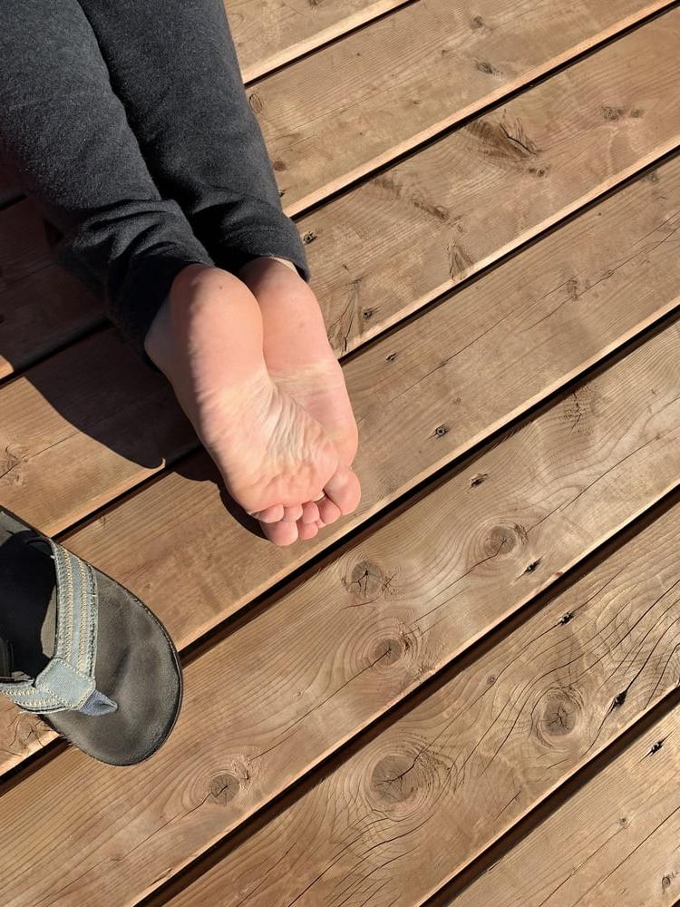 22P perfect feet and soles