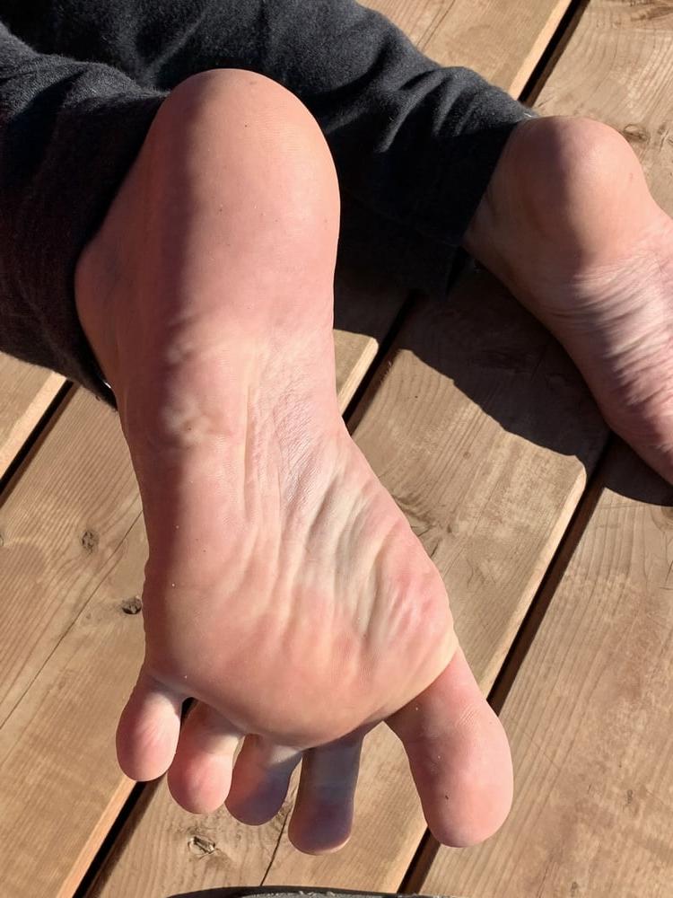 22P perfect feet and soles