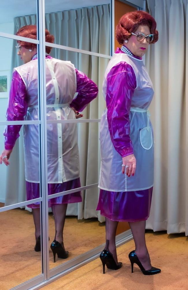 25P SissyZofe Silvia Nr245 damenhaft devot geil Uetrecht NL