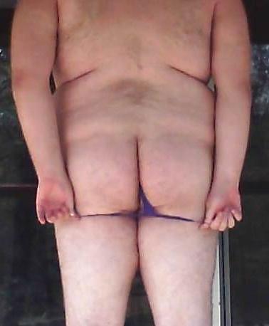 25P Thong outside