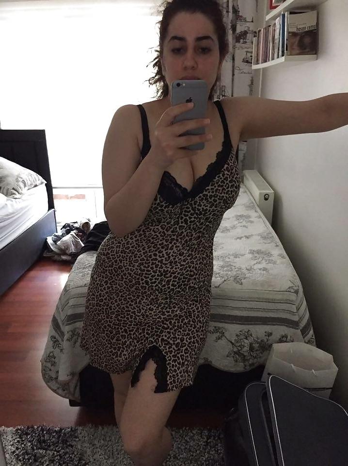25P Arabian Sluts 163