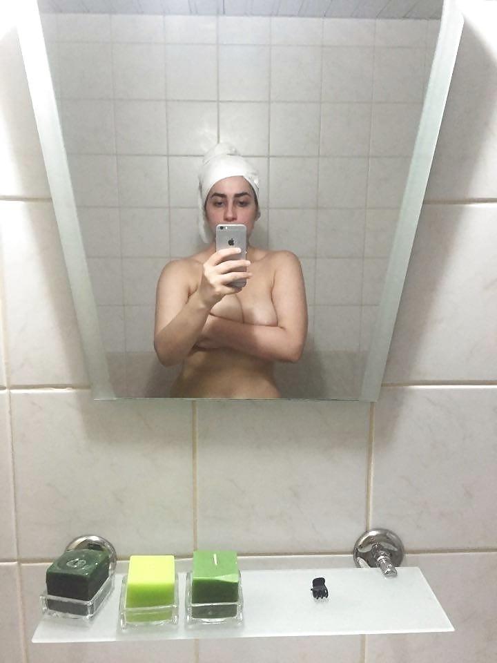 25P Arabian Sluts 163
