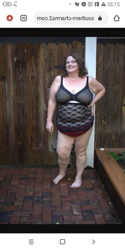 25P Hoodyman SSBBW 348 : Play with J J BBW fat piggy !