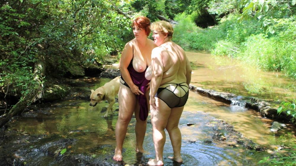 25P Hoodyman SSBBW 348 : Play with J J BBW fat piggy !