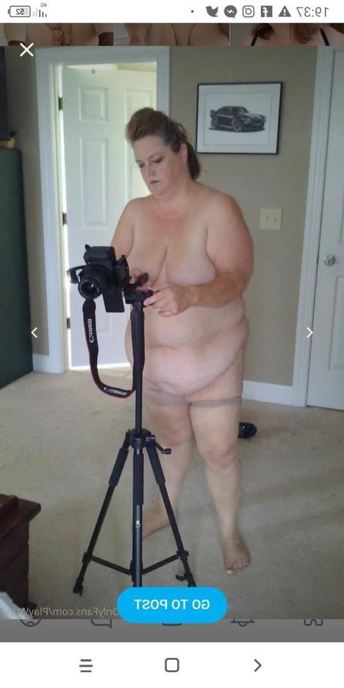 25P Hoodyman SSBBW 348 : Play with J J BBW fat piggy !