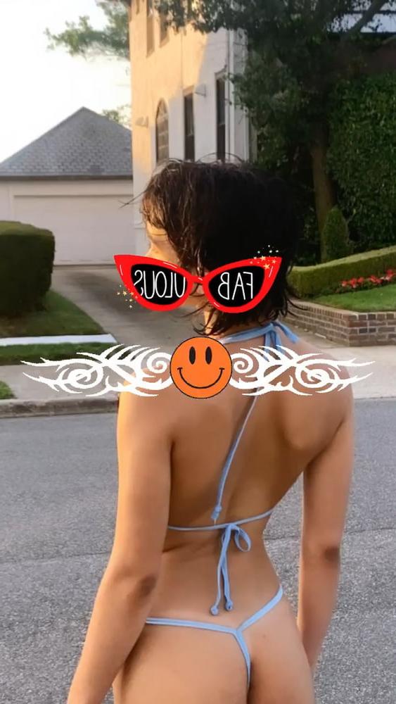 8P Rowan Blanchard - Tiny swimsuits
