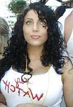 6P I Love the curly hair!