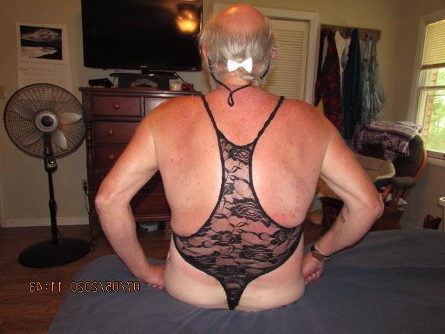 11P 16-20 new sissy bras +