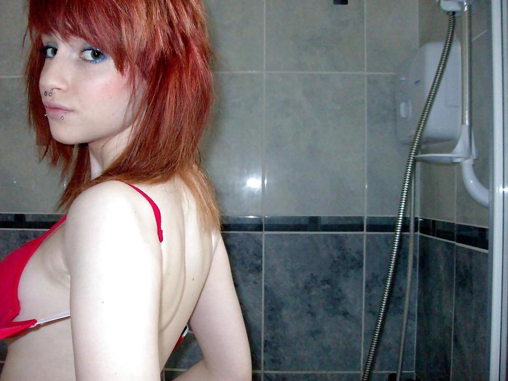 18P REDHEAD BATHING