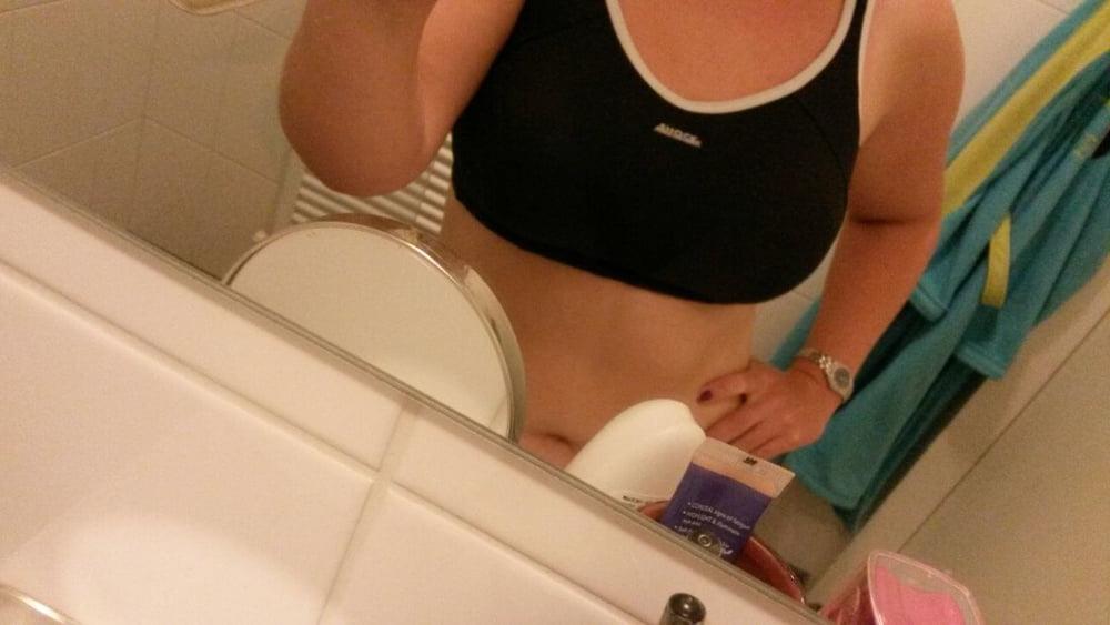 25P Sexy phonepics curvy GF