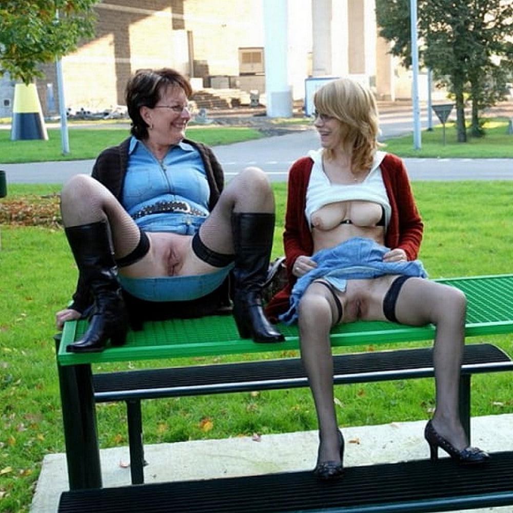 25P Matures MILF Exhibition Public -2- Mature MILF Public Exhibi