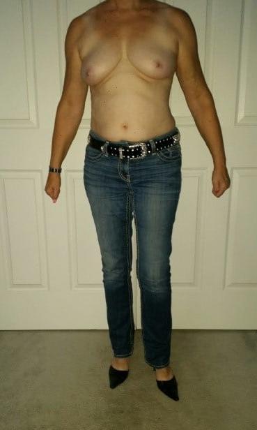25P Boobs and jeans