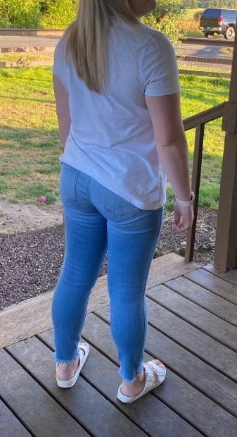 25P Boobs and jeans
