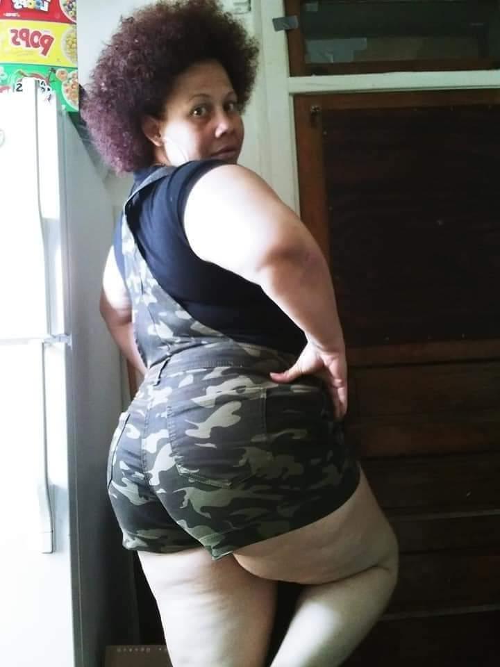 21P Latina Chubby