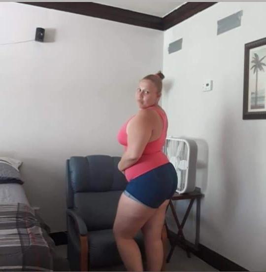 21P Latina Chubby