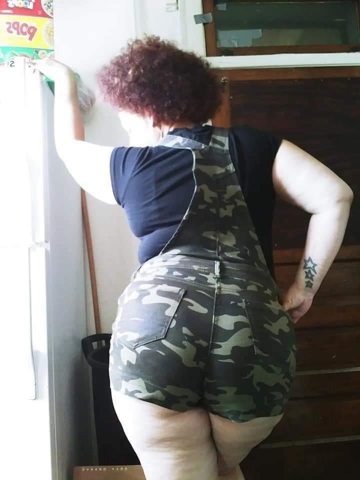 21P Latina Chubby