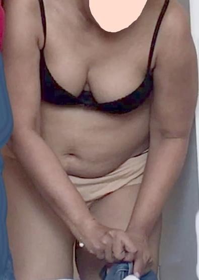 25P Indian Punjabi slut wife Shivangi's Boobs