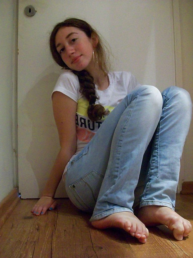 11P Tight Jeans