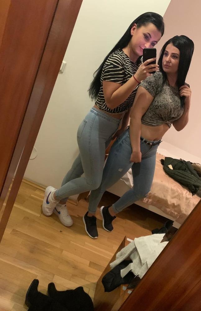 25P My facebook frends jerk me off(top26)