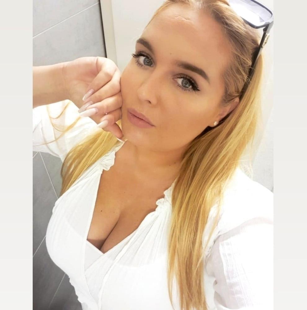 25P My facebook frends jerk me off(top26)