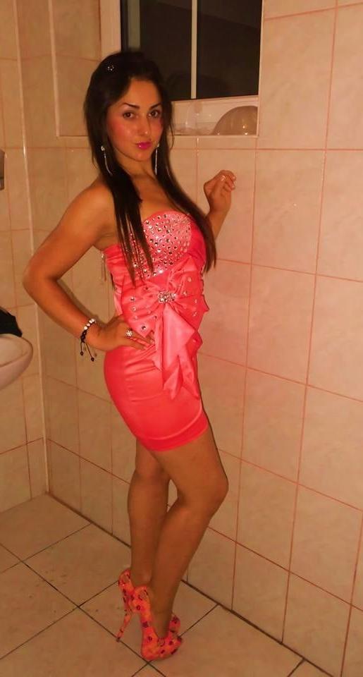 25P My facebook frends jerk me off(top26)