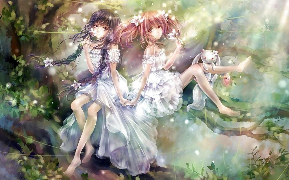 16P LESBIAN ART 3