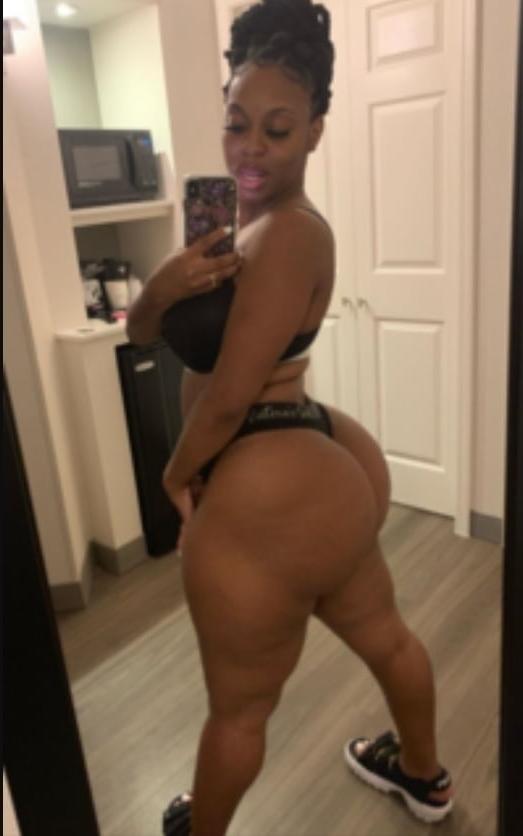 15P Delicious Curvy Tatted Ebony BBW