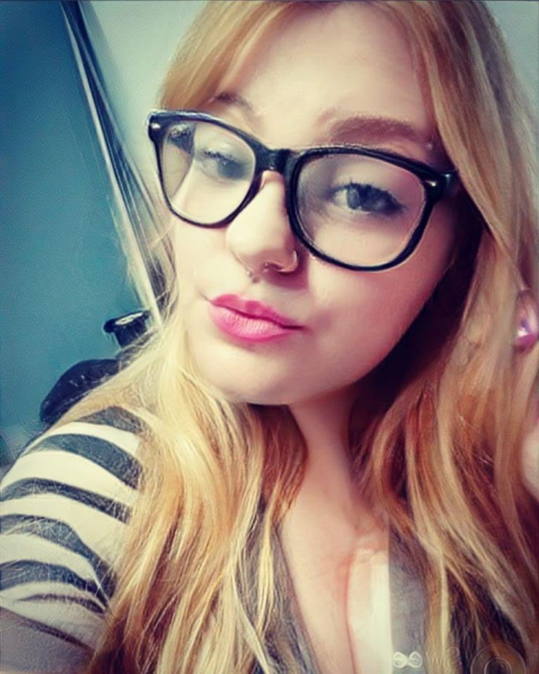 15P If you like to jerk off with hot woman