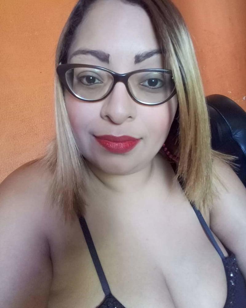 23P Sexy chubby wife posing for tributes, cum, and comments