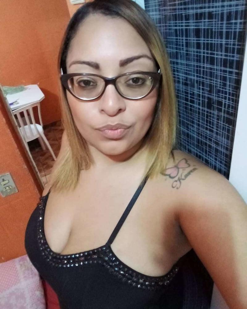 23P Sexy chubby wife posing for tributes, cum, and comments