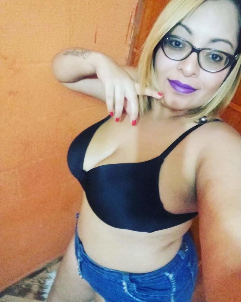 23P Sexy chubby wife posing for tributes, cum, and comments