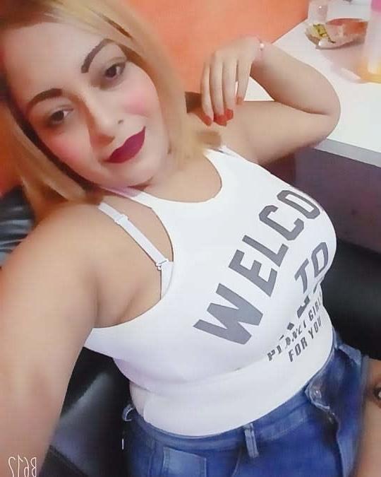 23P Sexy chubby wife posing for tributes, cum, and comments