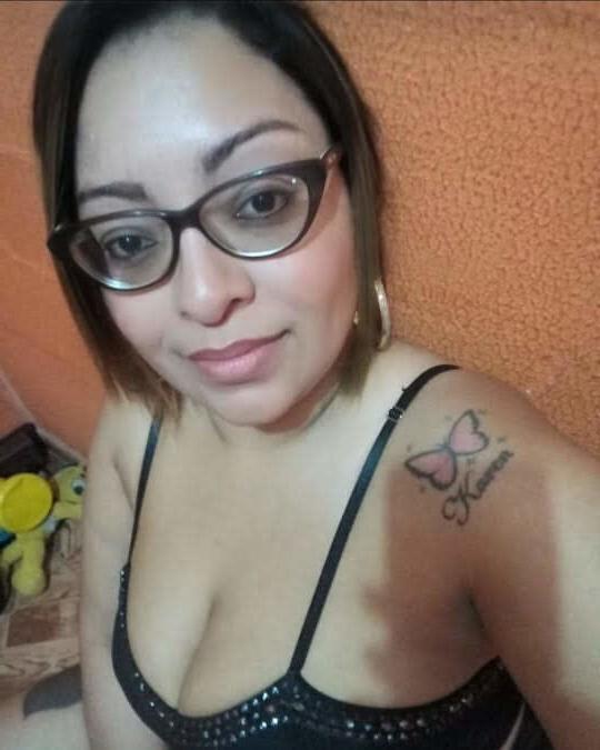 23P Sexy chubby wife posing for tributes, cum, and comments