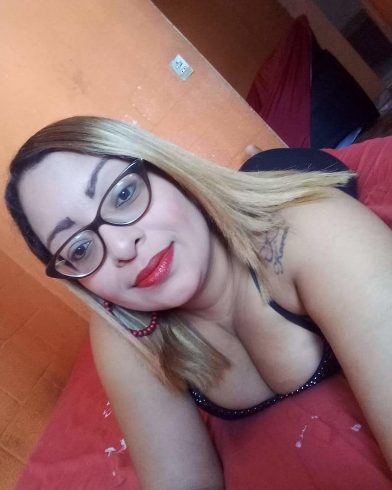 23P Sexy chubby wife posing for tributes, cum, and comments