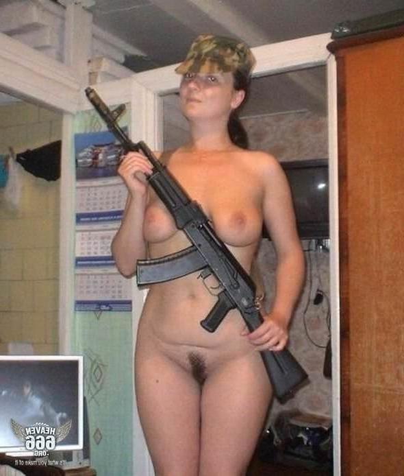 25P Sexy Militär-Babes