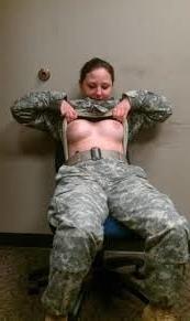 25P Sexy Militär-Babes