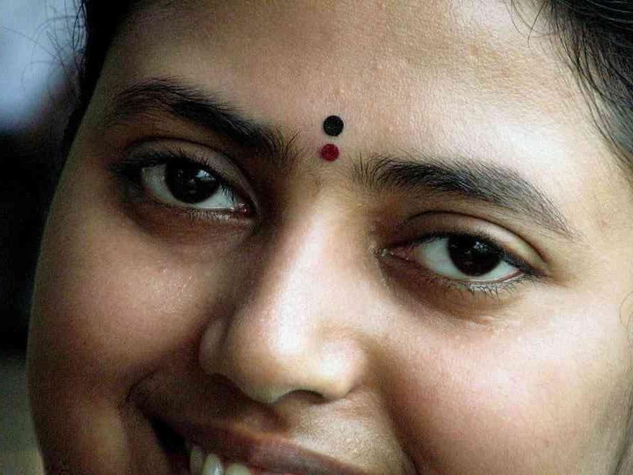 25P Desi wife in saree