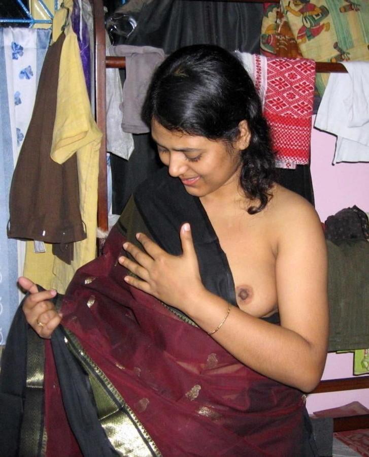 25P Desi wife in saree