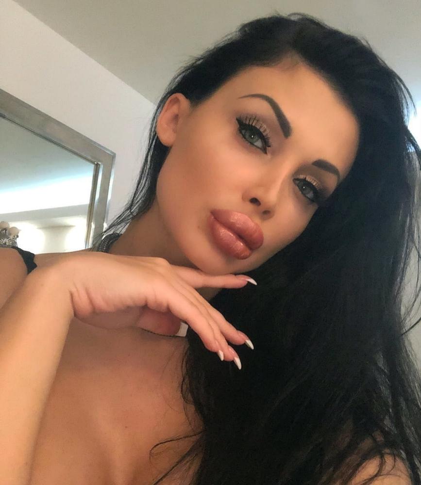 25P Aletta Ocean Extreme Plastic Bimbo