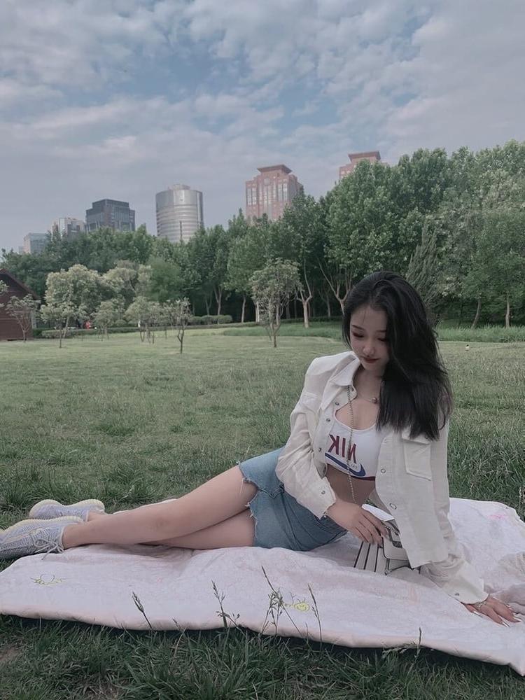 7P Sexy Pretty Chinese Girl