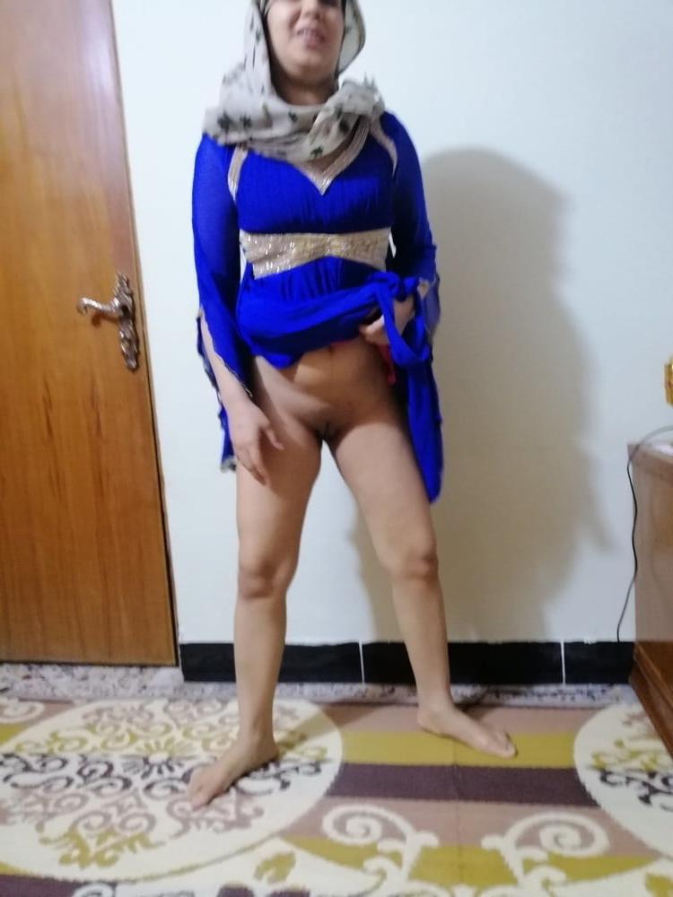 25P Muslim wife