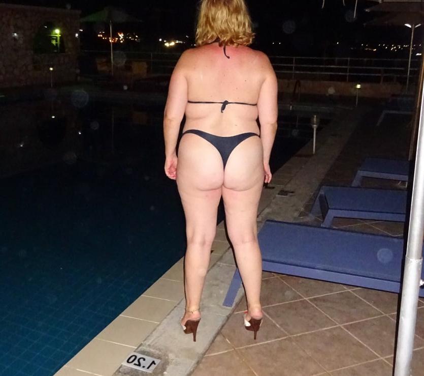21P greek wife tania