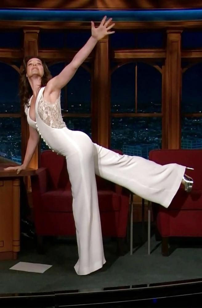 23P Evangeline Lilly Happy Birthday!