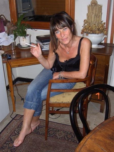 25P Exibitionist Wife