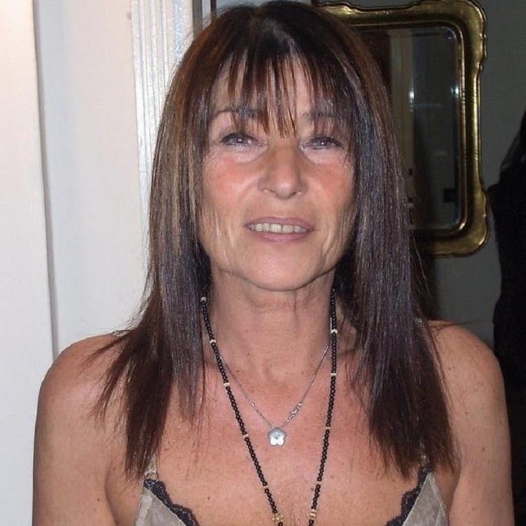 25P Exibitionist Wife