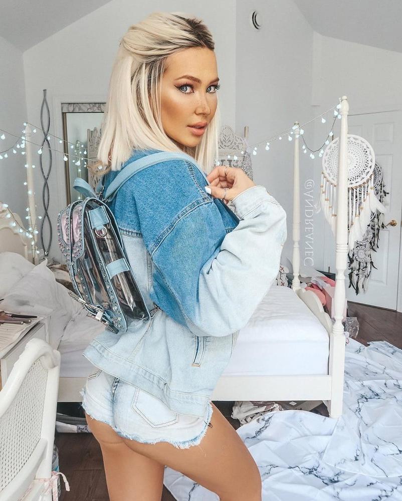 25P Andreane sexy blonde bimbo instagram lingerie slut